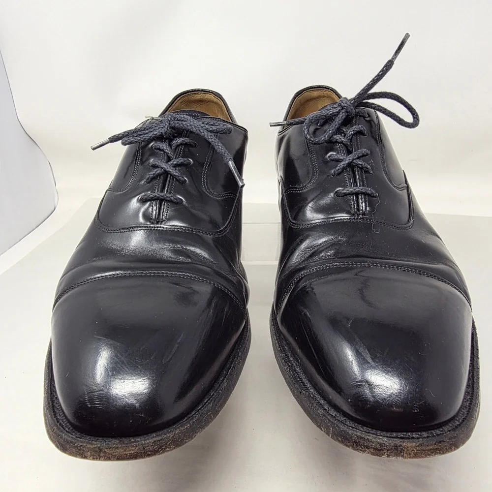 Johnston & Murphy ships from